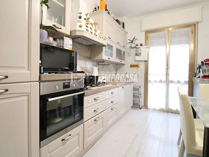 Appartamento trilocale in vendita in Reggio Emilia