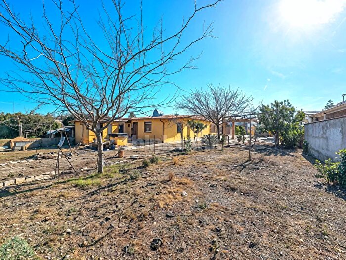 Casa quadrilocale in vendita in Via dello Zaffiro Snc, Ispica