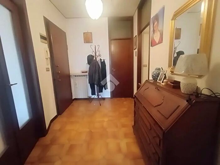 Appartamento trilocale in vendita in Via Ca Magno, Padova