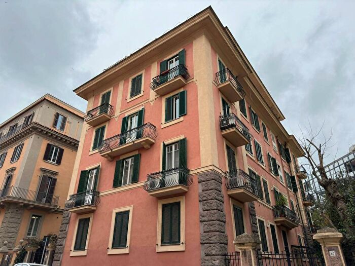 Appartamento quadrilocale in affitto in Via Giorgio Baglivi, Policlinico, Roma