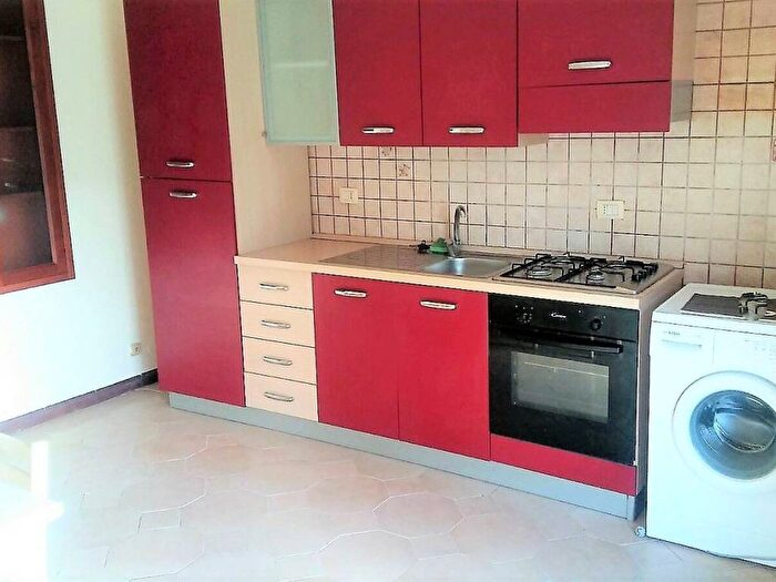 Appartamento trilocale in affitto in Via Antonio Salandra, Quartiere Americano, Messina