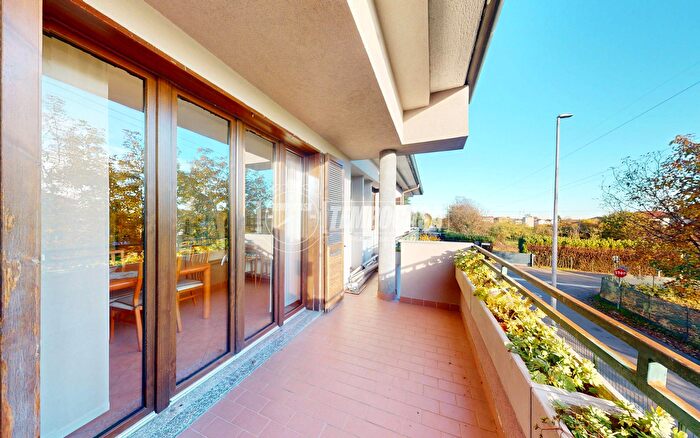 Appartamento trilocale in vendita in Via Podgora, Cesano Maderno