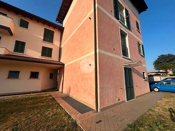 Appartamento bilocale in vendita in Via Europa, Rovato