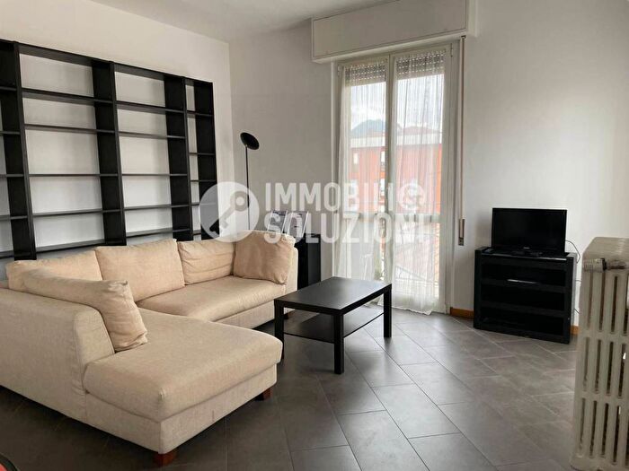 Appartamento trilocale in affitto in VIA GB ROTA, Cimitero, Bergamo