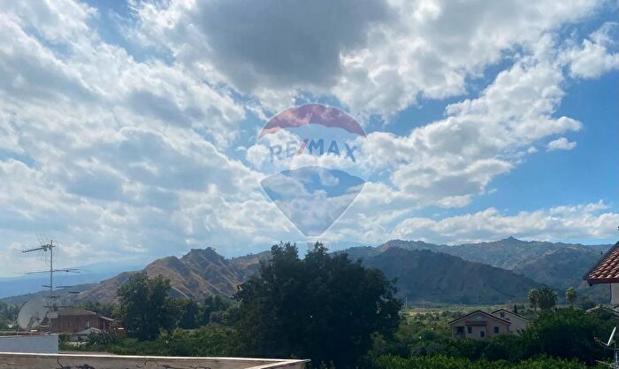 Appartamento con 5 locali in vendita in Via Santa Filomena, Taormina