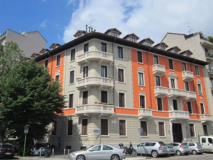 Appartamento trilocale in vendita in Eugenio Villoresi, Milano