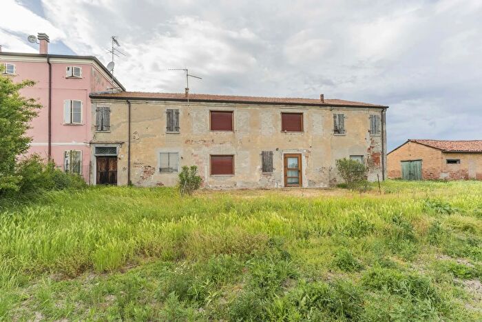 Casa monolocale in vendita in Via Eridano, Ferrara