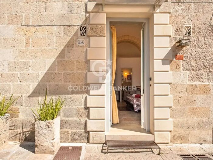 Appartamento trilocale in vendita in Via Isonzo, Muro Leccese