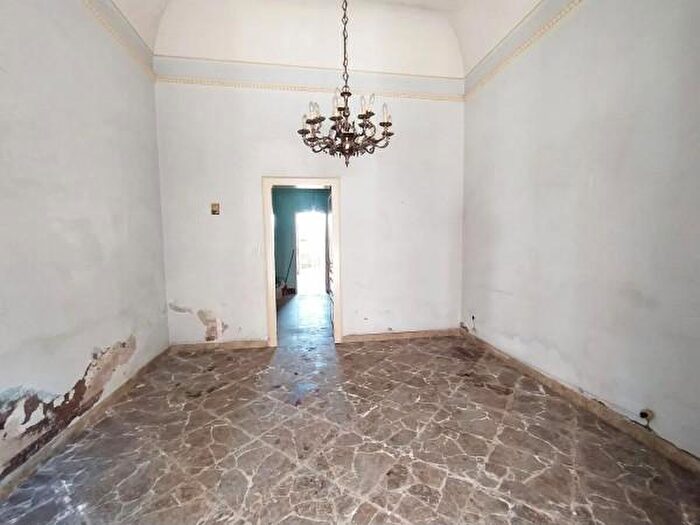 Casa trilocale in vendita in Via Vittorio Emanuele SNC, Aci Catena