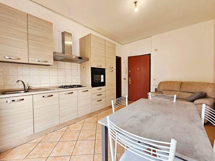 Appartamento bilocale in affitto in Via SantAdele, Corsico