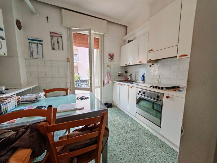 Appartamento con 5 locali in vendita in Via Silvestri, Centro Storico, Rovigo