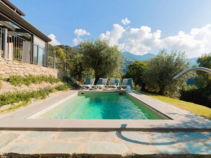 Casa trilocale in affitto in Via Emilia, Centro, Forte dei Marmi