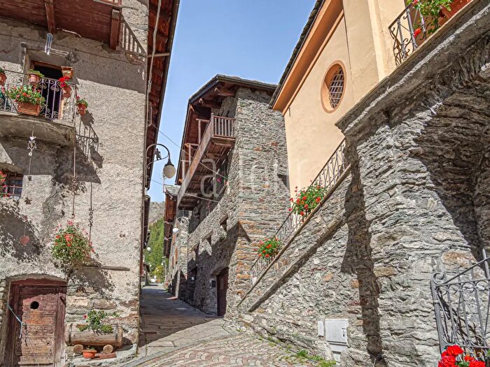 Appartamento bilocale in vendita in Frazione Saint Rhemy, Saint Rhemy En Bosses