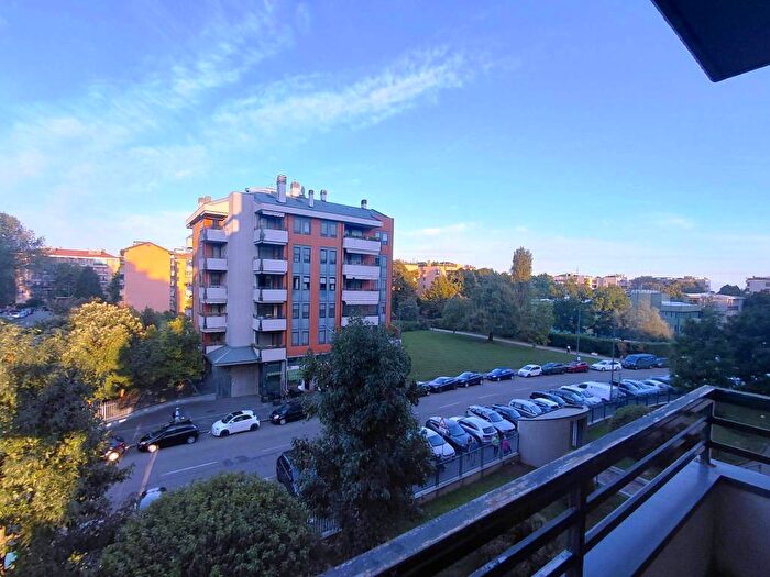 Appartamento bilocale in affitto in Via dei Guarneri, Vigentino Fatima, Milano