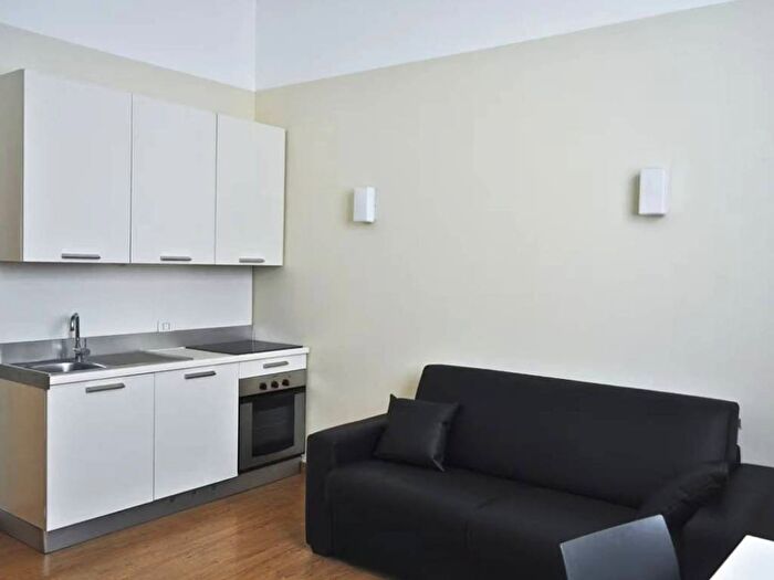 Appartamento bilocale in vendita in Via Pietro Teullie', Bocconi, Milano