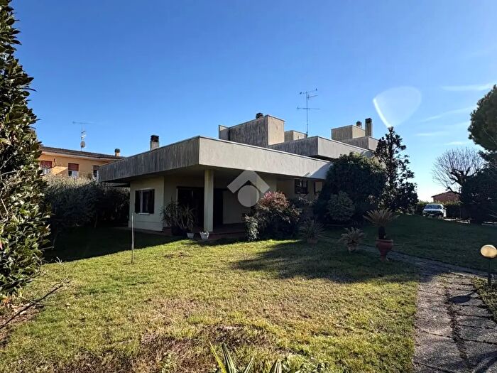 Casa quadrilocale in vendita in Via Sonvigo, Bedizzole