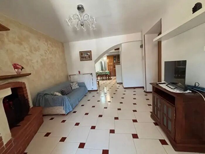 Casa trilocale in vendita in Via San Remigio di Sopra, Massa