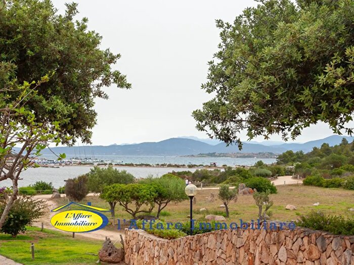 Appartamento bilocale in vendita in Via Porto Coda Cavallo, San Teodoro