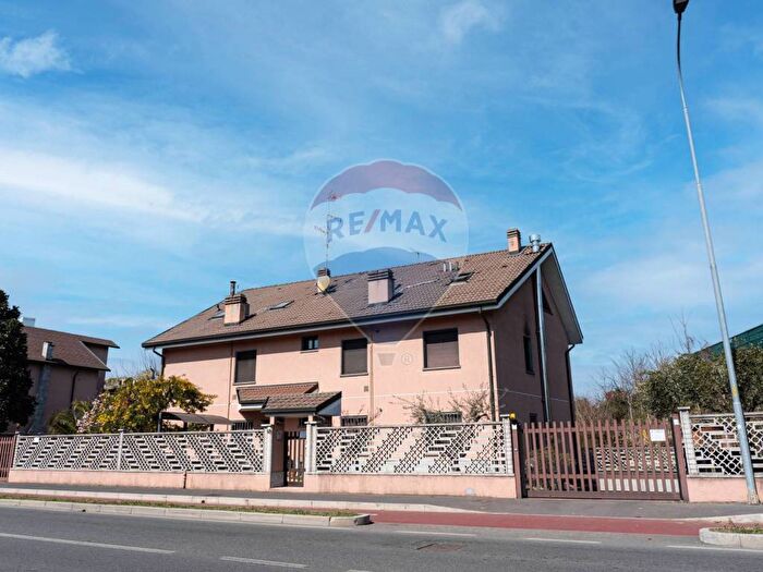 Appartamento bilocale in affitto in via Pace, San Pietro Pace, Rho