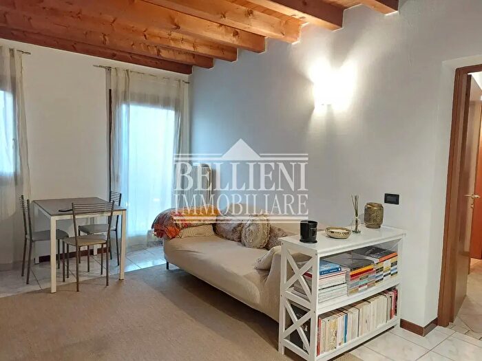 Appartamento trilocale in affitto in Viale Trieste, Vicenza