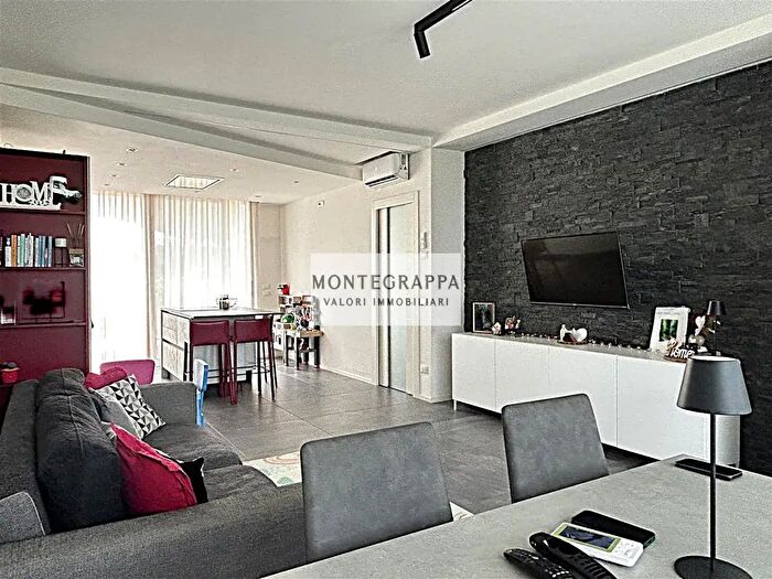 Casa quadrilocale in vendita in Via Enrico Fermi, Vedelago