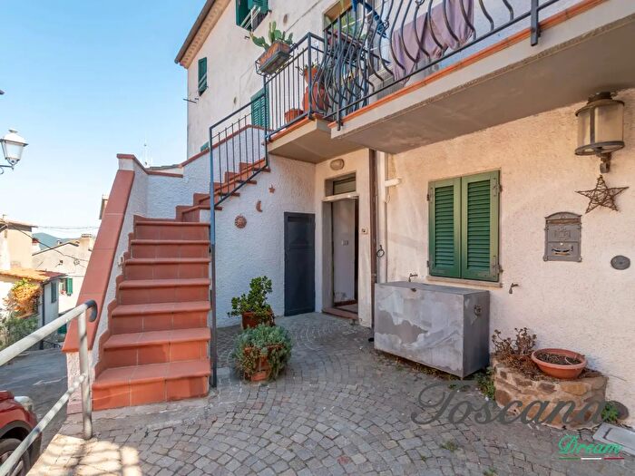 Appartamento con 5 locali in vendita in Piazza del Popolo, Castiglione Della Pescaia