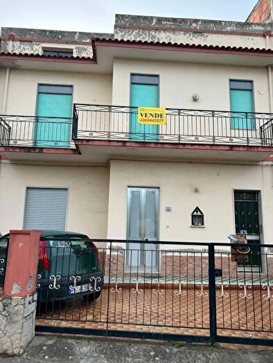 Appartamento con 6 locali in vendita in Via Via Pirandello Milazzo, Milazzo