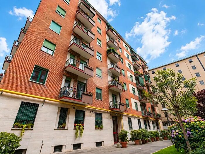 Appartamento trilocale in vendita in Via Privata Martiri Triestini, Milano