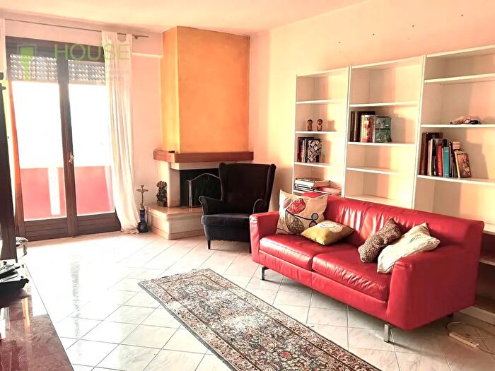 Appartamento quadrilocale in vendita in Via Rostone Thiene, Thiene