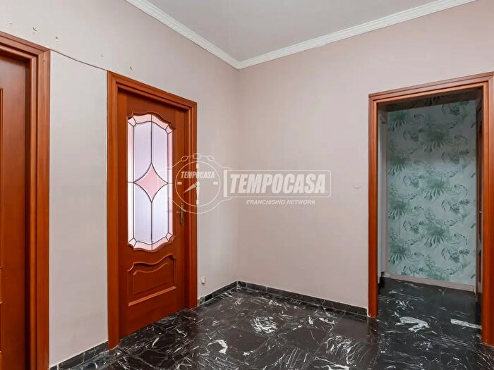 Appartamento trilocale in vendita in Via Val della Torre, Torino