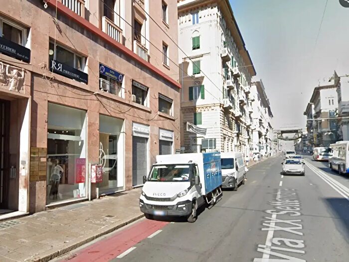 Appartamento quadrilocale in vendita in Via XX Settembre, Genova