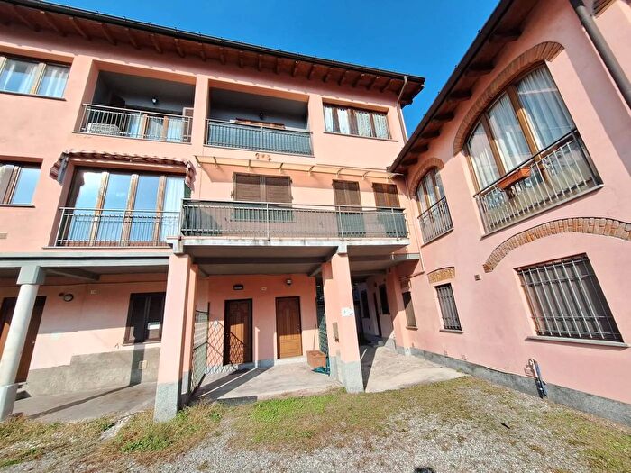 Appartamento monolocale in vendita in Via Maggio Cuveglio, Cuveglio