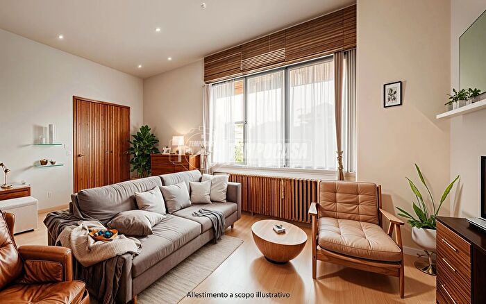 Appartamento bilocale in vendita in Via Isonzo, Buguggiate