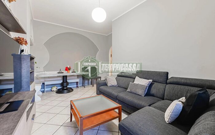 Appartamento trilocale in vendita in Via Piave, Azzano San Paolo