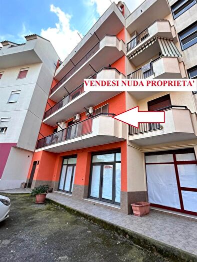 Appartamento con 5 locali in vendita in Viale Kennedy, San Cataldo