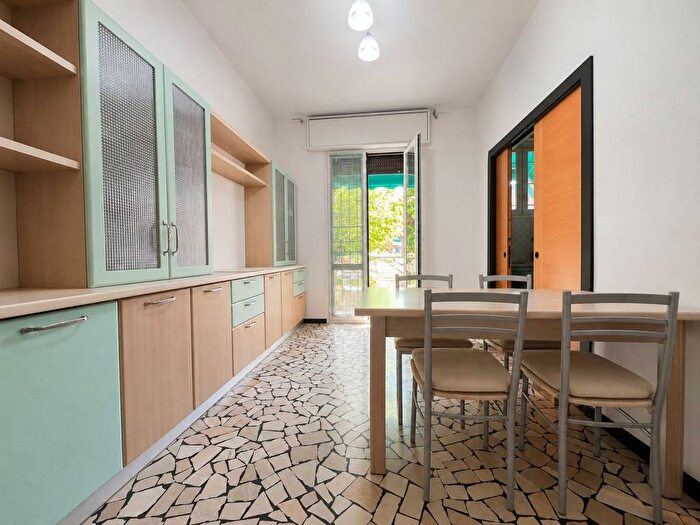 Appartamento trilocale in affitto in Via Cesare Correnti, Borgo Panigale, Bologna