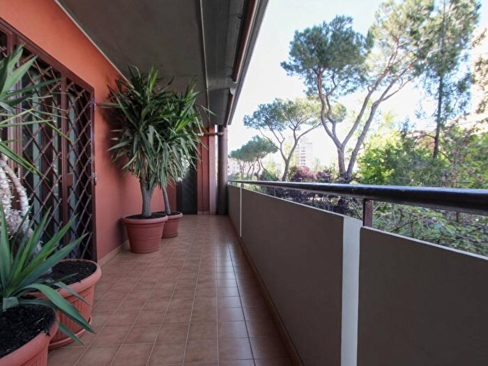 Appartamento con 5 locali in affitto in Via Virgilio Talli, Serpentara, Roma