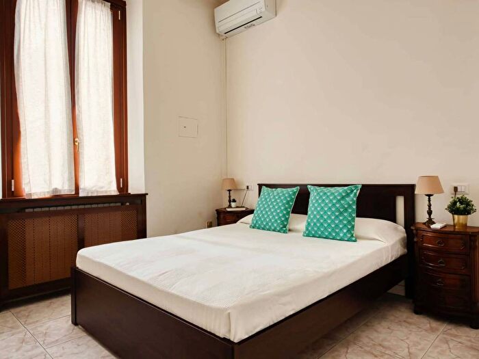 Appartamento quadrilocale in affitto in Via Lipari, Dezza, Milano