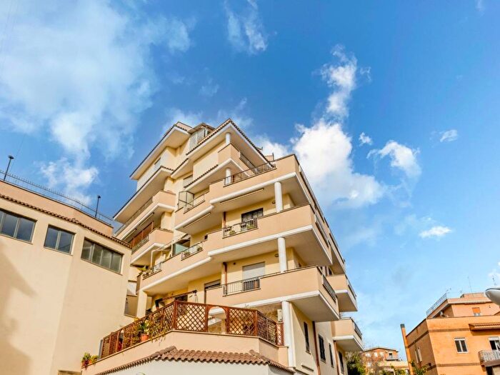 Appartamento bilocale in affitto in Via di Casal del Marmo, Ottavia, Roma