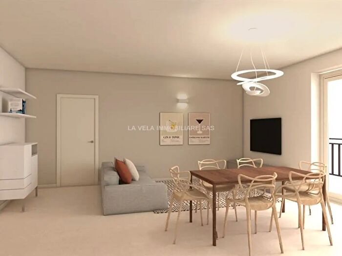 Appartamento trilocale in affitto in Desenzano Del Garda