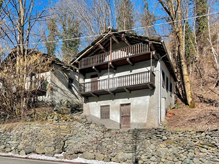 Casa trilocale in vendita in Borgata Trichera, Viu