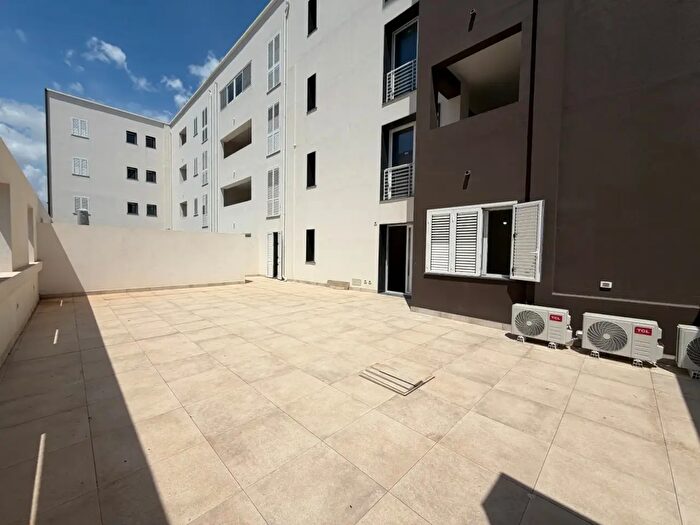 Appartamento quadrilocale in affitto in Siracusa