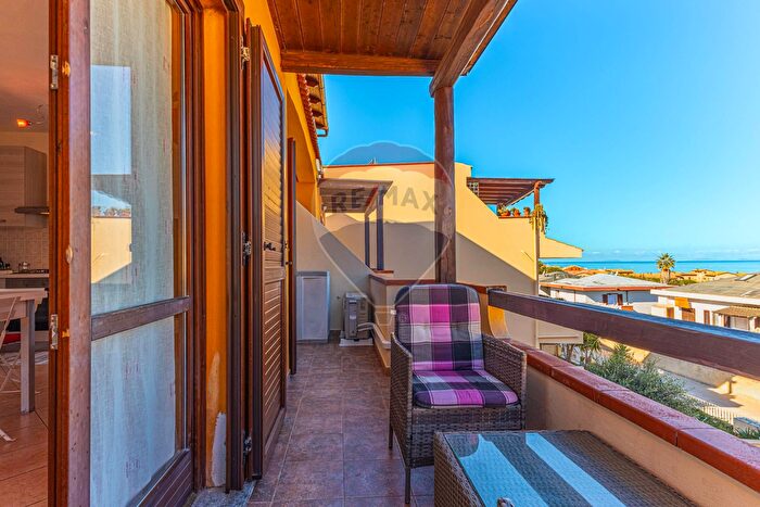 Appartamento trilocale in vendita in Via Molise, Castelsardo