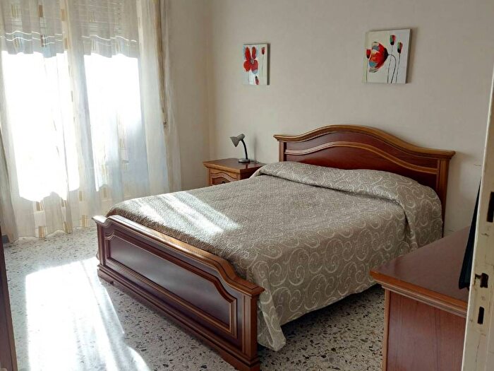 Casa trilocale in affitto in Via Genova, Gaeta