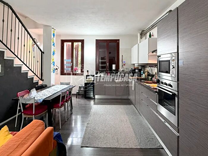 Appartamento quadrilocale in vendita in Via San Francesco a, Correzzana