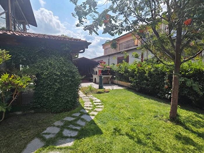 Appartamento con 6 locali in affitto in Via Caduti sul Lavoro, Giaveno