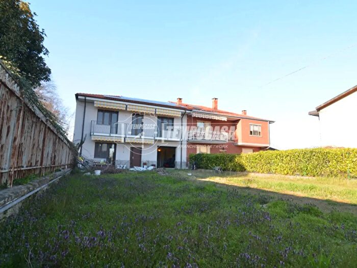 Casa quadrilocale in vendita in Via B Castagneri Vauda Canavese Superiore, Vauda Canavese