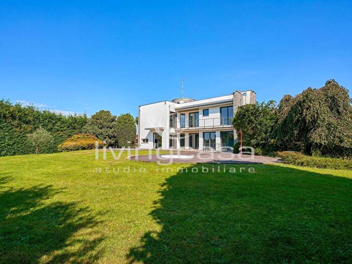 Casa con 6 locali in affitto in Via Roletto, Villa Raverio, Besana in Brianza