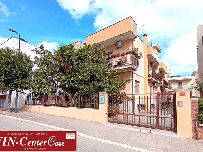Appartamento trilocale in affitto in Via Nuova Camarda, Centro, Bernalda