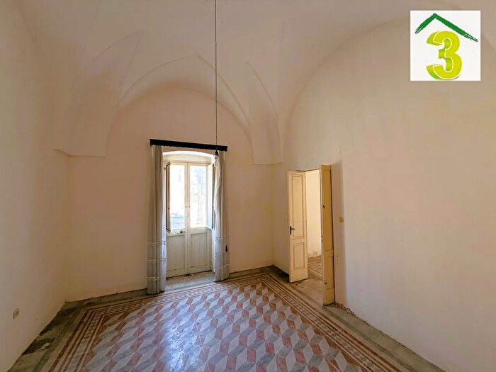 Casa quadrilocale in vendita in Tricase